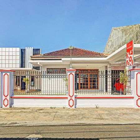 فندق Oyo 90344 Wijayanti بانيووانجى المظهر الخارجي الصورة